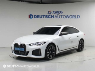 BMW i4 중고차